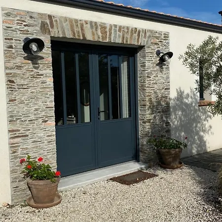 Céline Et Olivier Bed and breakfast