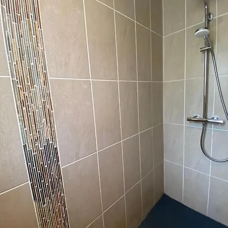 Celine Et Olivier פורניק