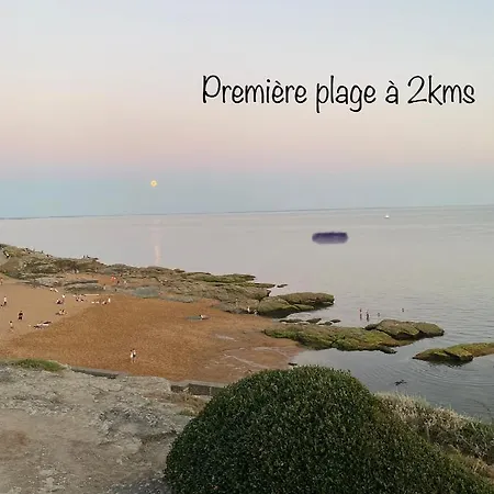 לינה וארוחת בוקר Celine Et Olivier 3*