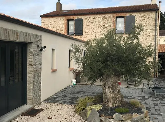 Céline Et Olivier Bed & Breakfast 3*