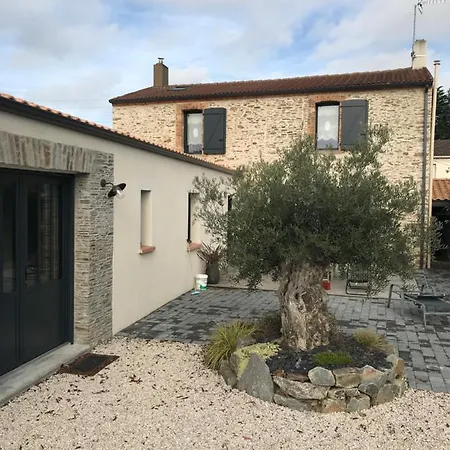 Celine Et Olivier Bed & Breakfast *